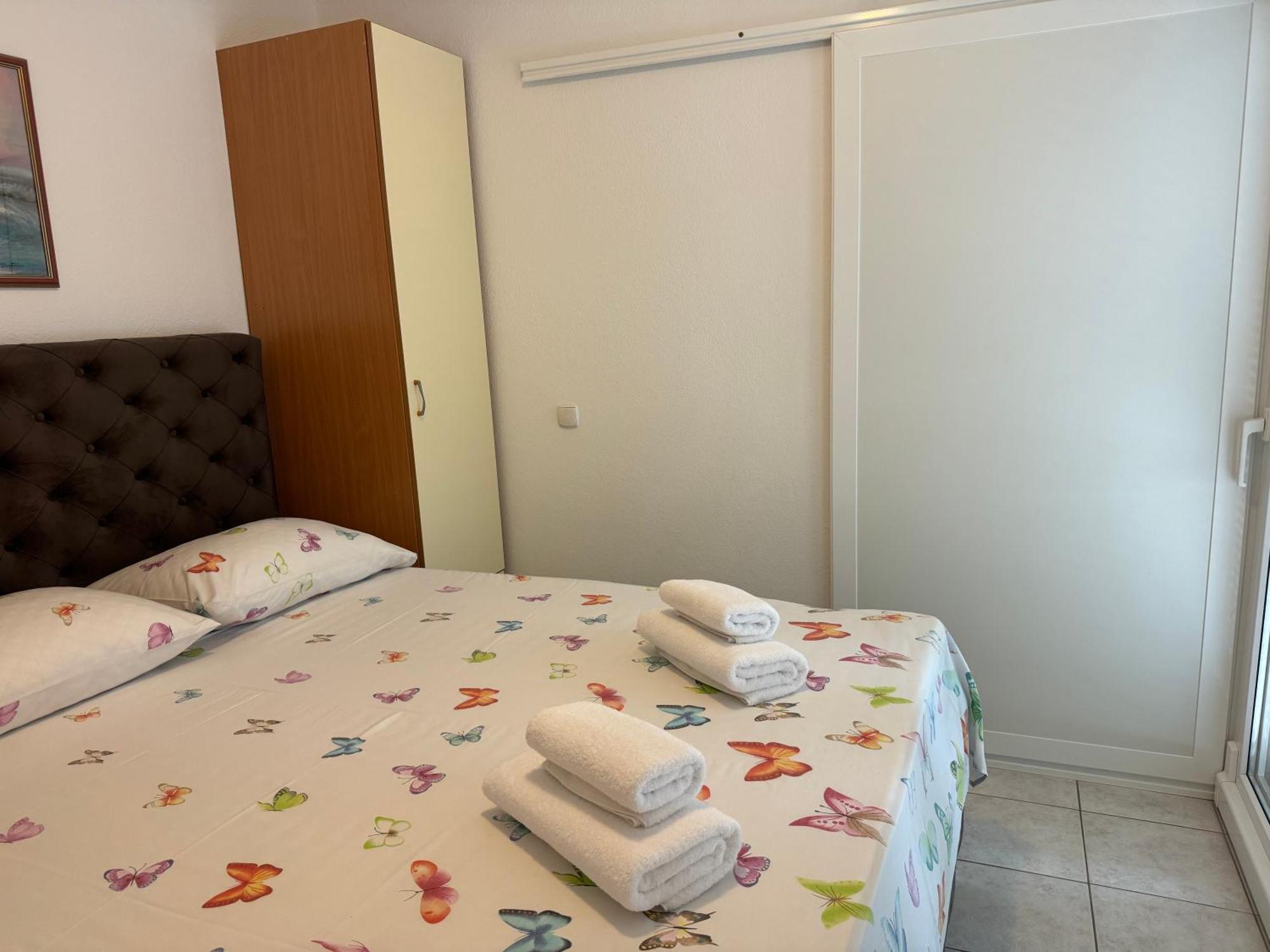 House 100M From The Beach With Free Parking And Breakfast 바스카보다 외부 사진