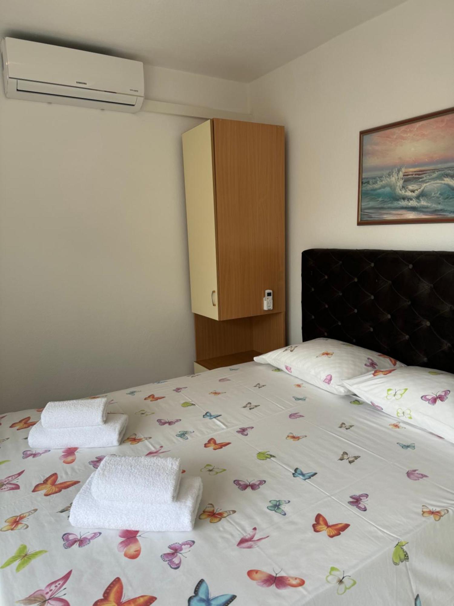 House 100M From The Beach With Free Parking And Breakfast 바스카보다 외부 사진