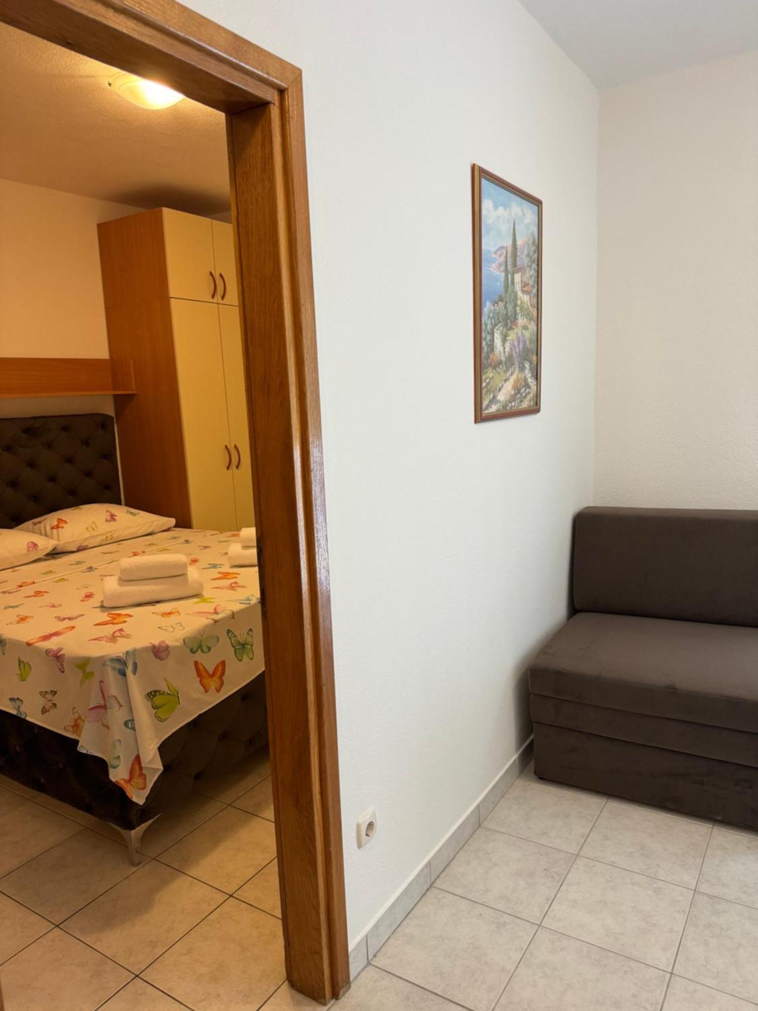 House 100M From The Beach With Free Parking And Breakfast 바스카보다 외부 사진