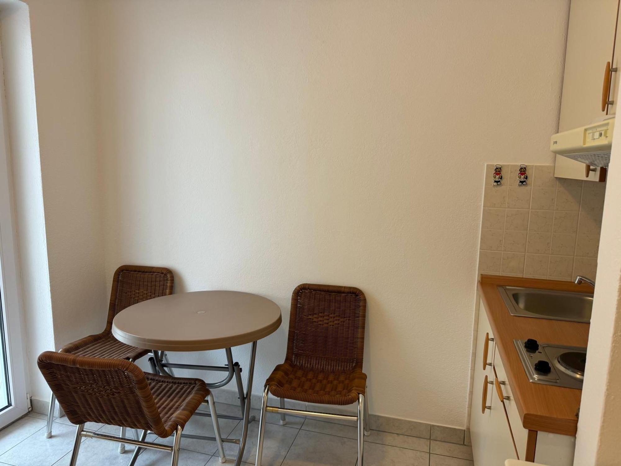 House 100M From The Beach With Free Parking And Breakfast 바스카보다 외부 사진