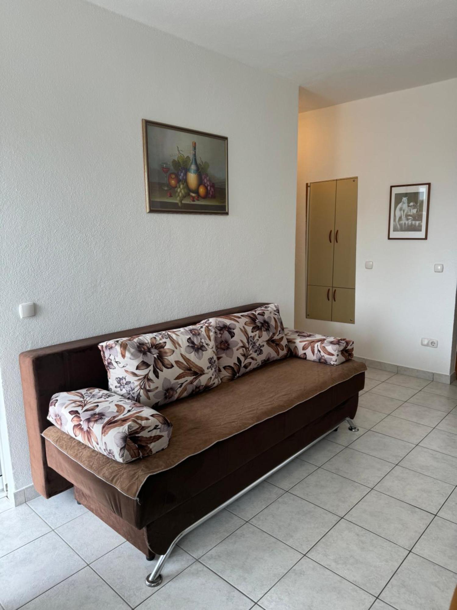 House 100M From The Beach With Free Parking And Breakfast 바스카보다 외부 사진